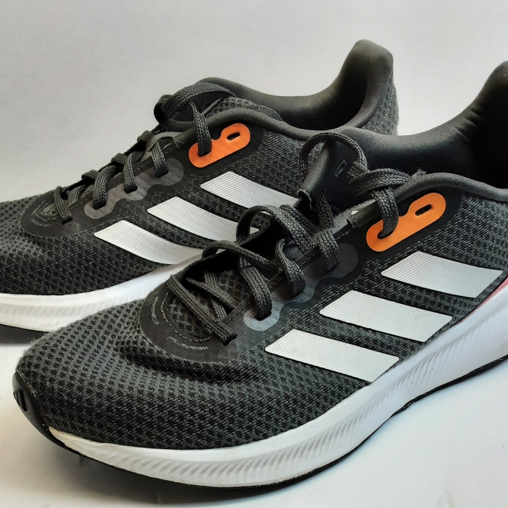 Adidas Runfalcon 3.0 Running Shoe Gray And White Womens 9.5